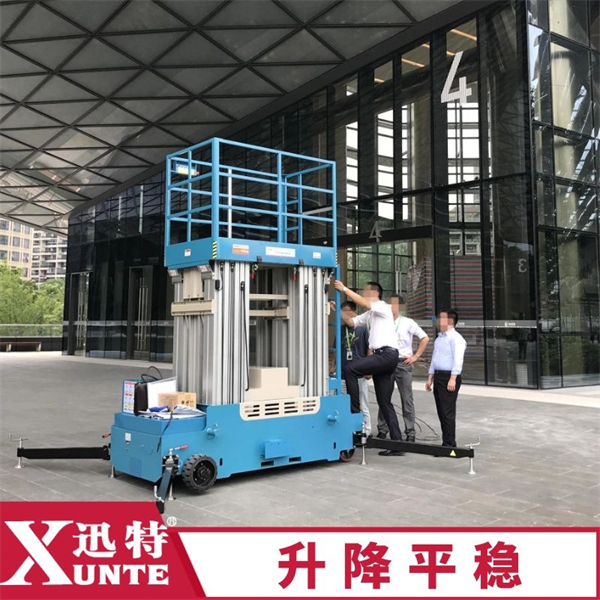 四軌柱鋁合金升降機(jī)